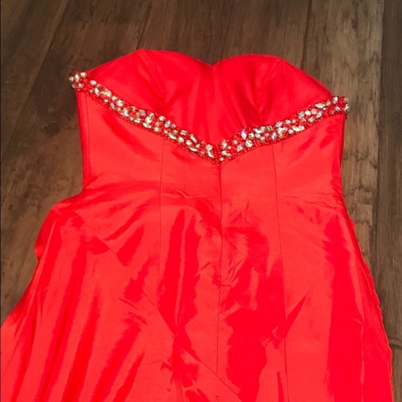 Red Formal Gown - Picture 6 of 7